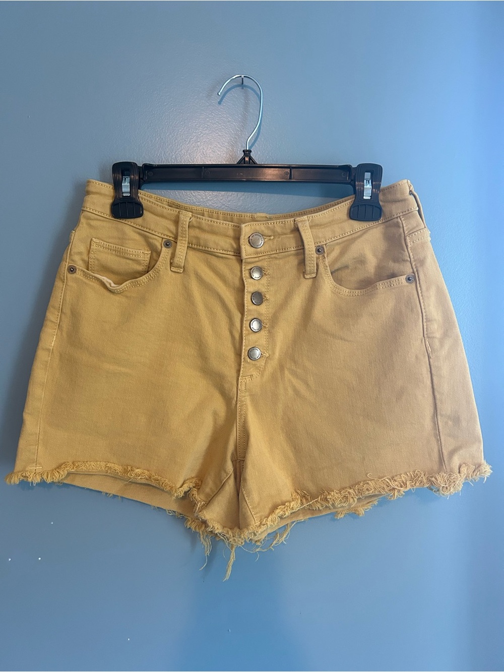 Universal Thread High-Rise Frayed Hem Button-Front Shorts - Mustard